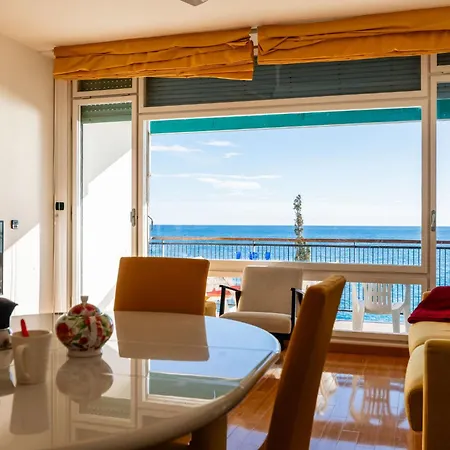 בית נופש Capo Pino Tra Le Onde By Interhome סנרמו