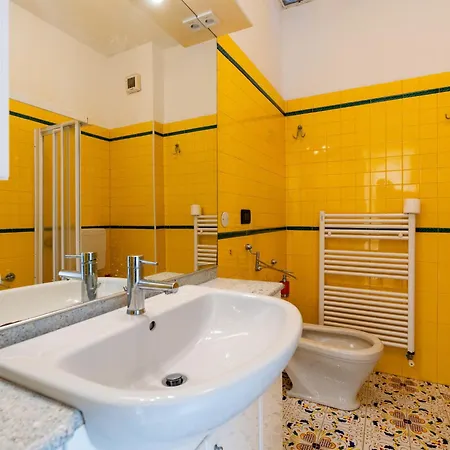 Capo Pino Tra Le Onde By Interhome בית נופש