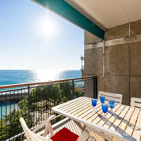 Capo Pino Tra Le Onde By Interhome בית נופש