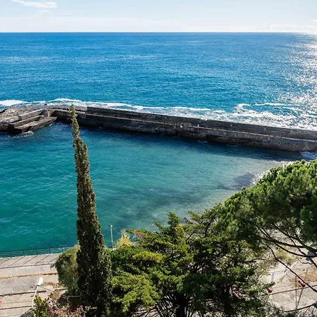בית נופש Capo Pino Tra Le Onde By Interhome